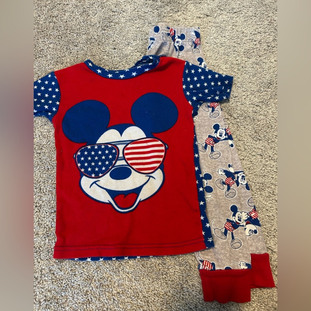 Toddler Mickey Mouse pajamas size 4
